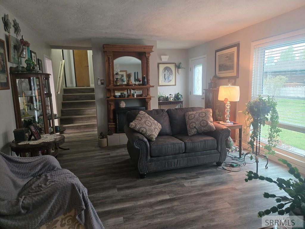 111 Hickok Property Photo 14