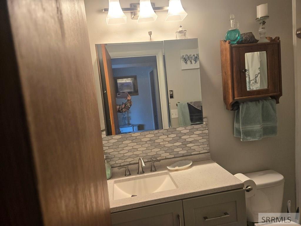 111 Hickok Property Photo 18