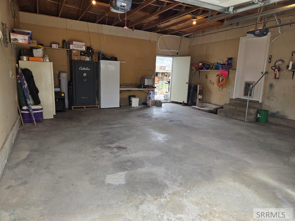 111 Hickok Property Photo 32
