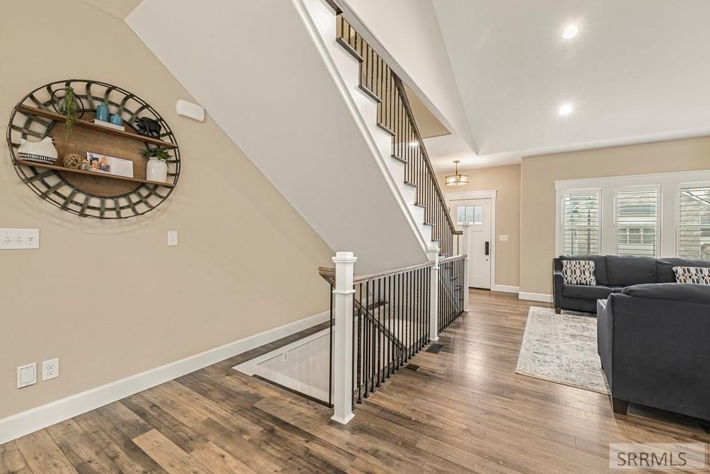 172 Charles Place Property Photo 12