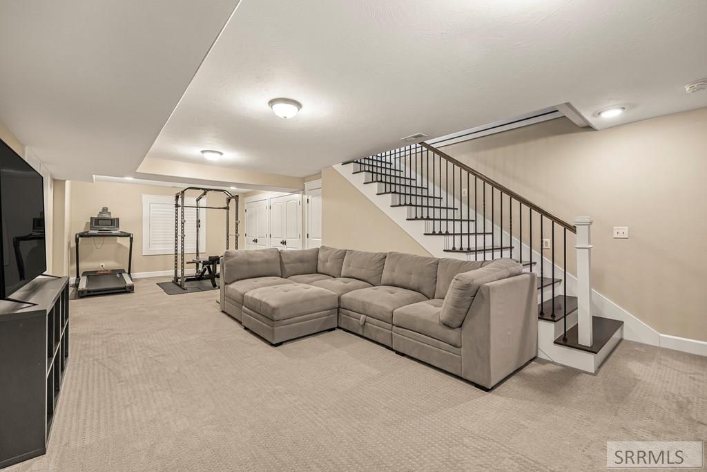 172 Charles Place Property Photo 22