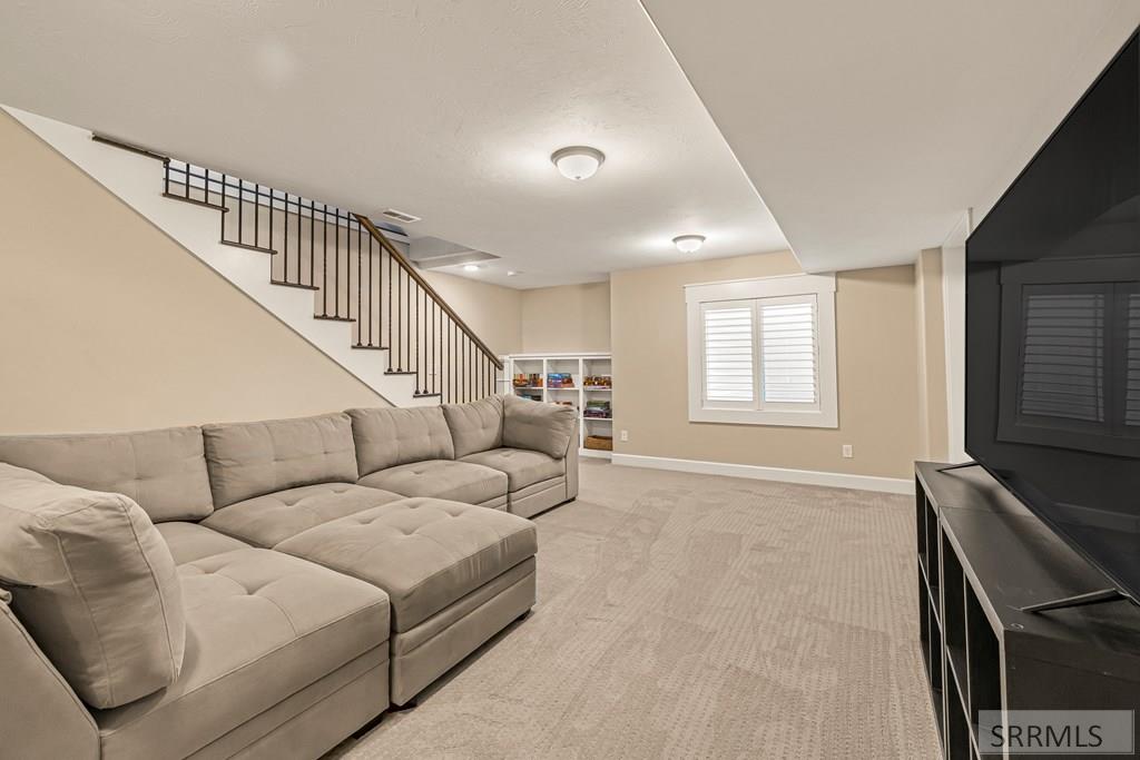 172 Charles Place Property Photo 23