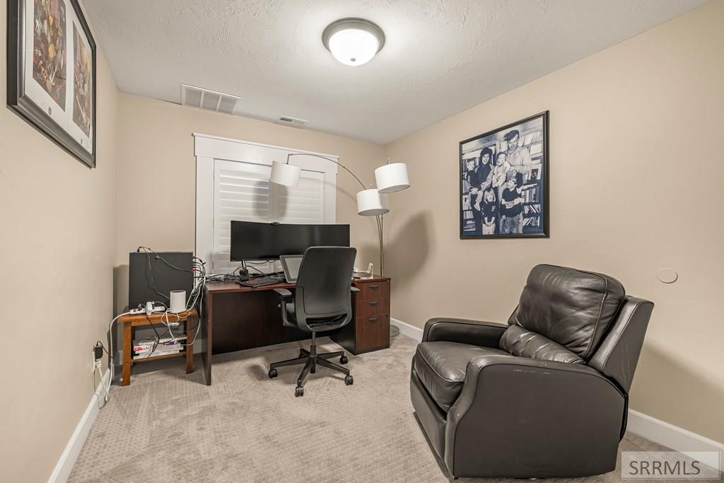 172 Charles Place Property Photo 25