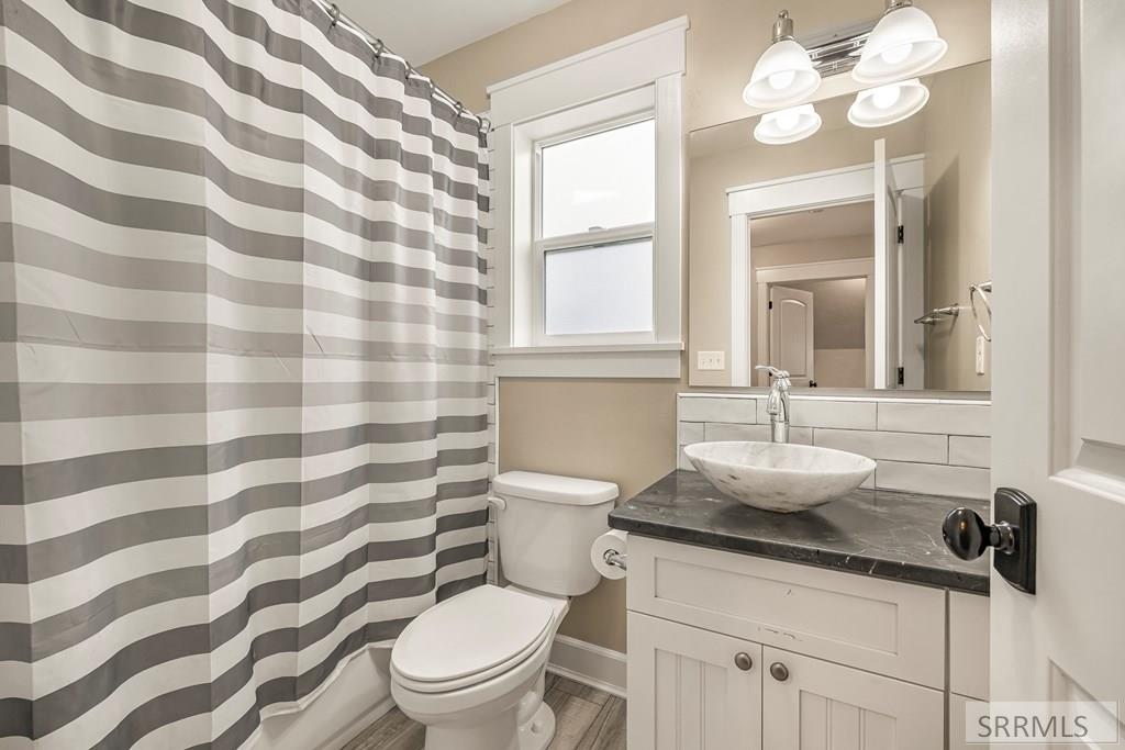 172 Charles Place Property Photo 26