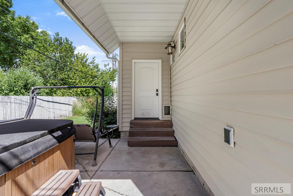 172 Charles Place Property Photo 33