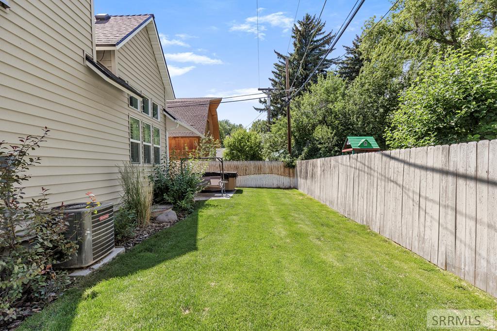 172 Charles Place Property Photo 35