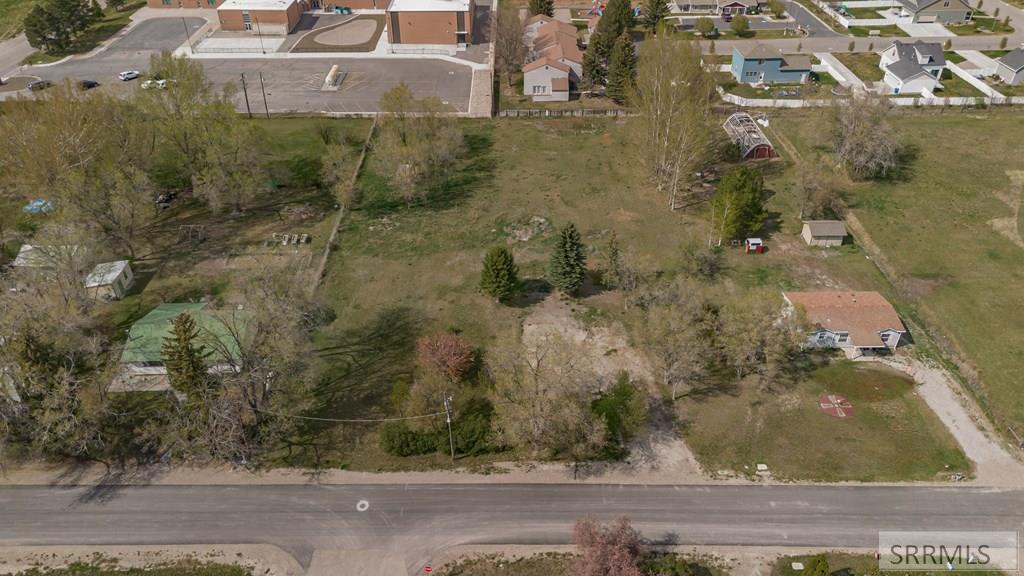 2867 E 671 N Property Photo 5