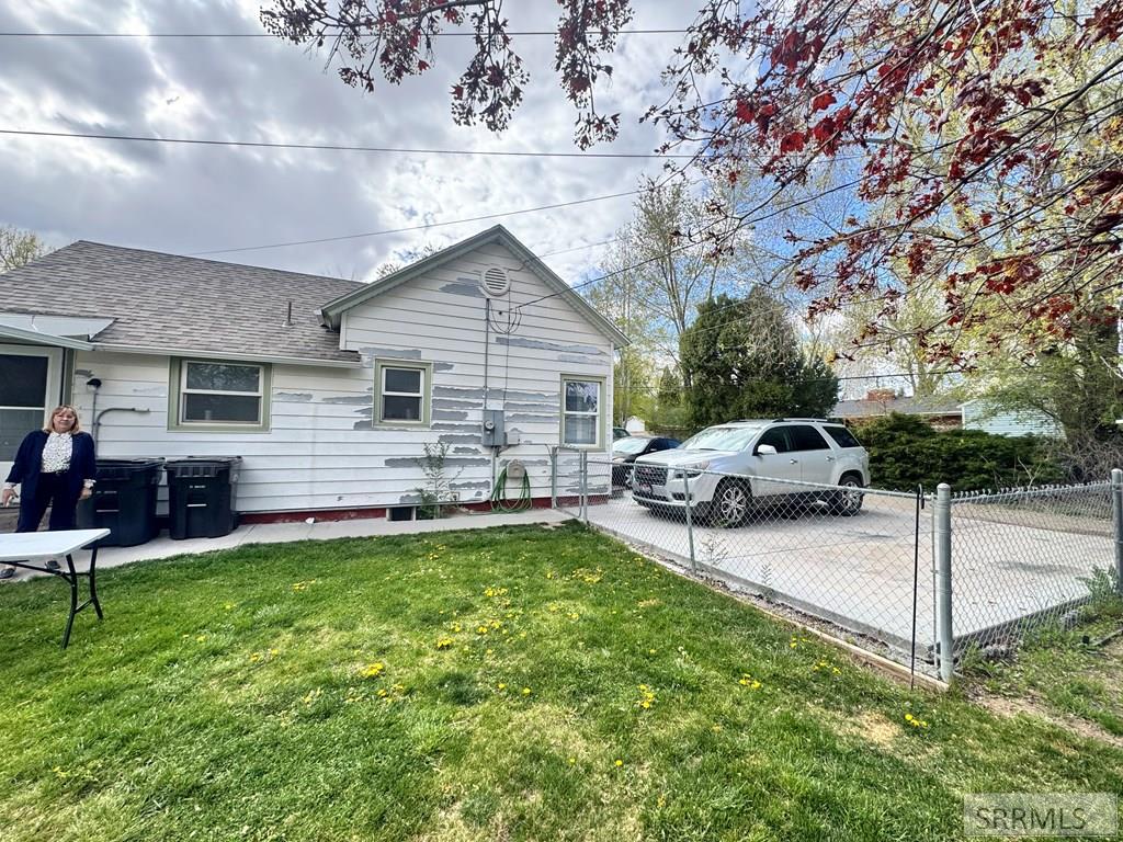 133 E 21st Street # 4 Property Photo 9