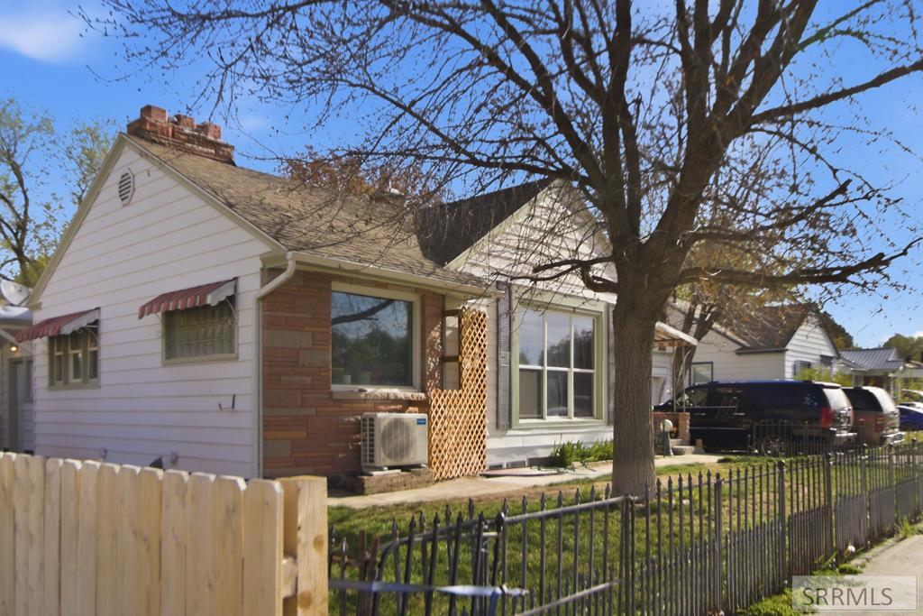 133 E 21st Street # 4 Property Photo 48