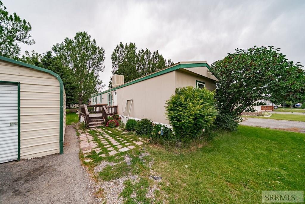 2125 N Whispering Pines Drive Property Photo 1