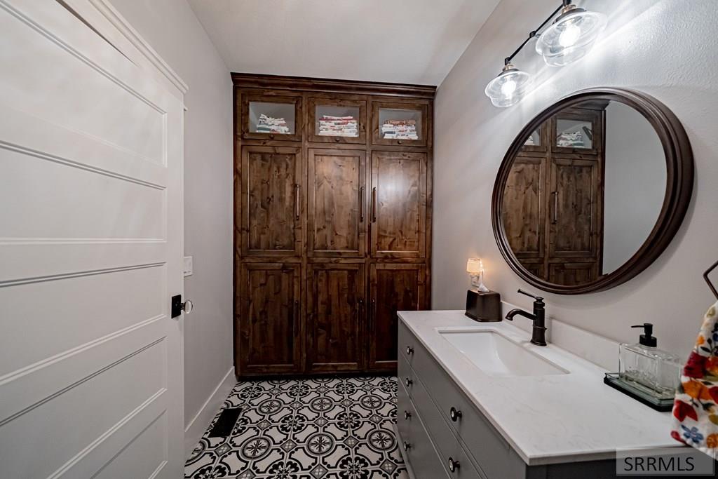 4825 E 21 S Property Photo 19