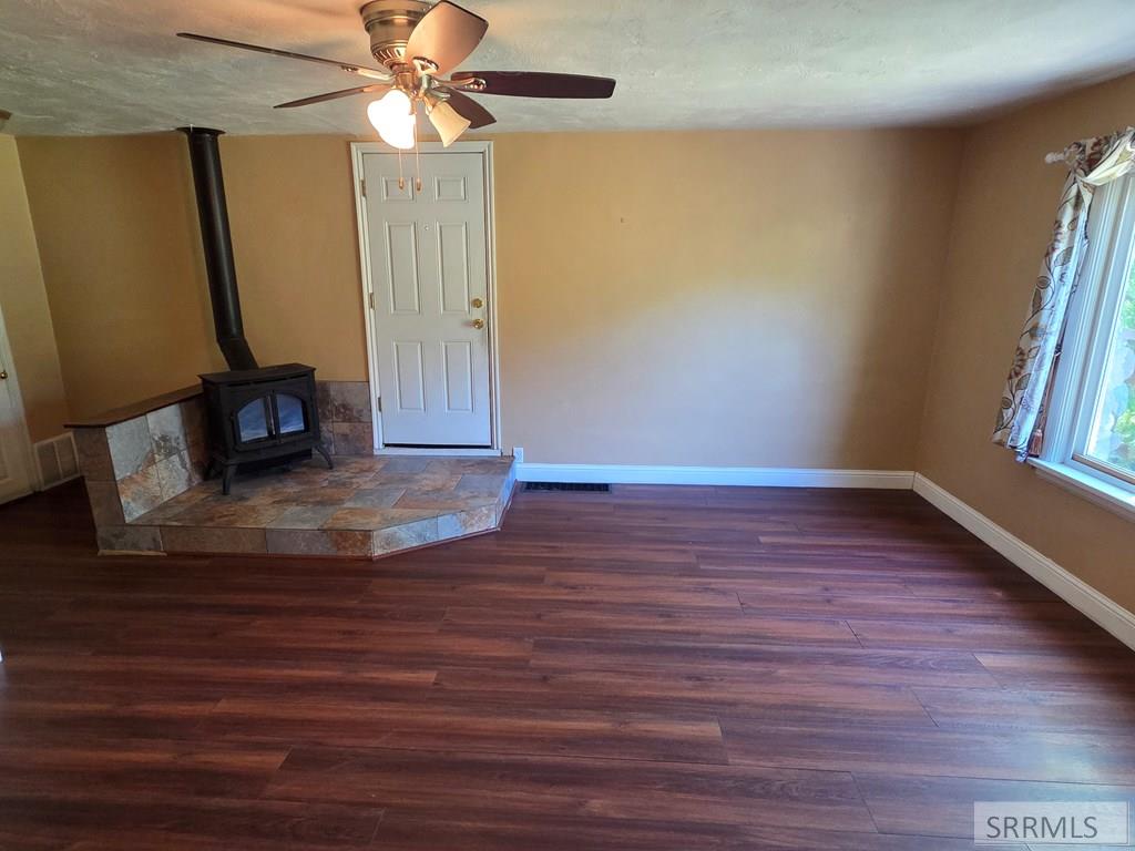 391 6th Street Property Photo 16