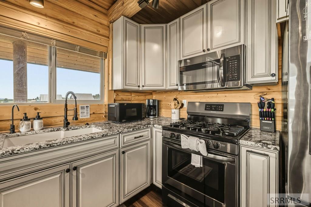 4026 Lainee Lane Property Photo 18