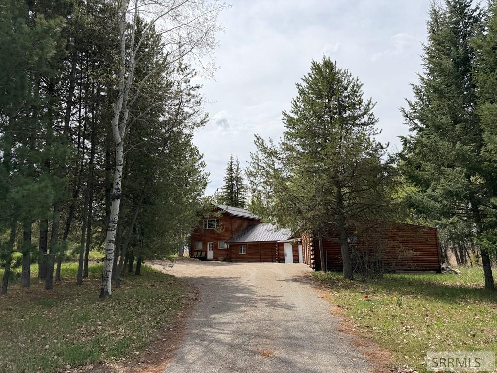 4450 Golden Eagle Drive Property Photo 2