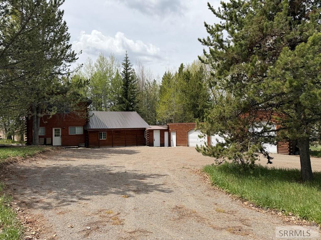 4450 Golden Eagle Drive Property Photo 3