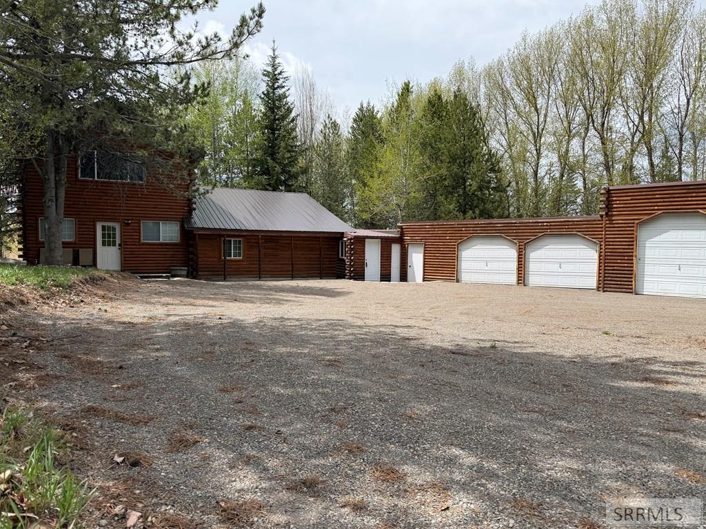4450 Golden Eagle Drive Property Photo 4
