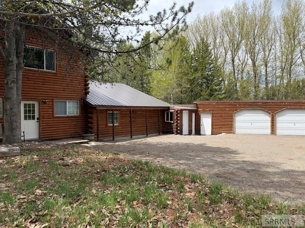 4450 Golden Eagle Drive Property Photo 8