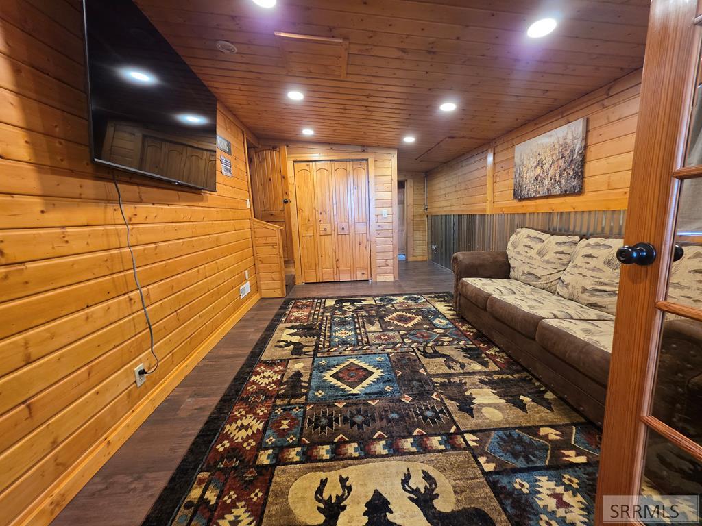 4450 Golden Eagle Drive Property Photo 31