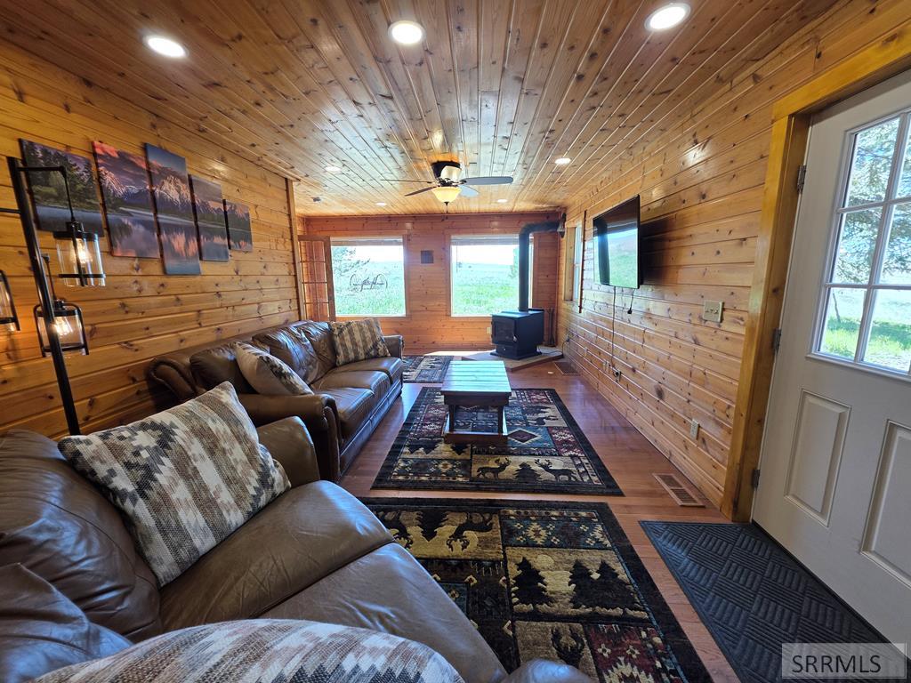 4450 Golden Eagle Drive Property Photo 41