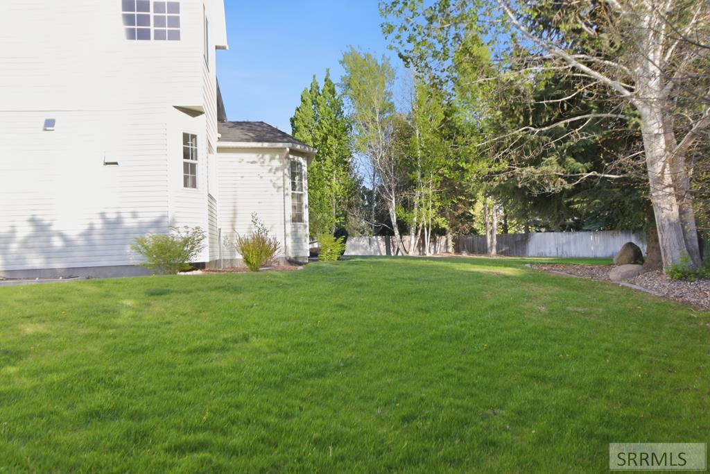 3560 Charleston Circle Property Photo 46