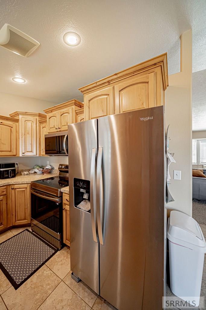 352 N Kimberly Drive Property Photo 19