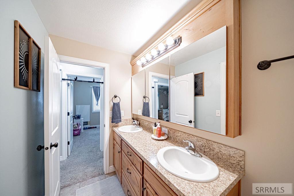 352 N Kimberly Drive Property Photo 25