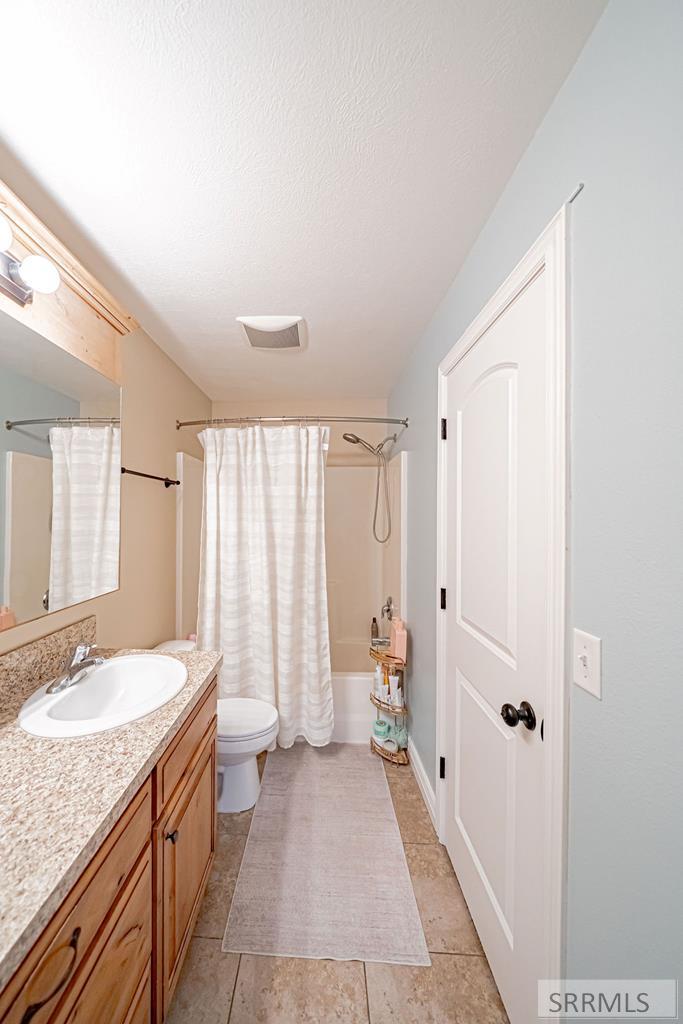 352 N Kimberly Drive Property Photo 27