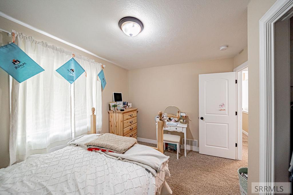352 N Kimberly Drive Property Photo 32