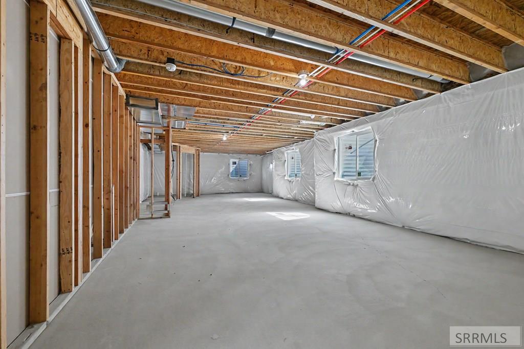 433 Spruce Way Property Photo 12