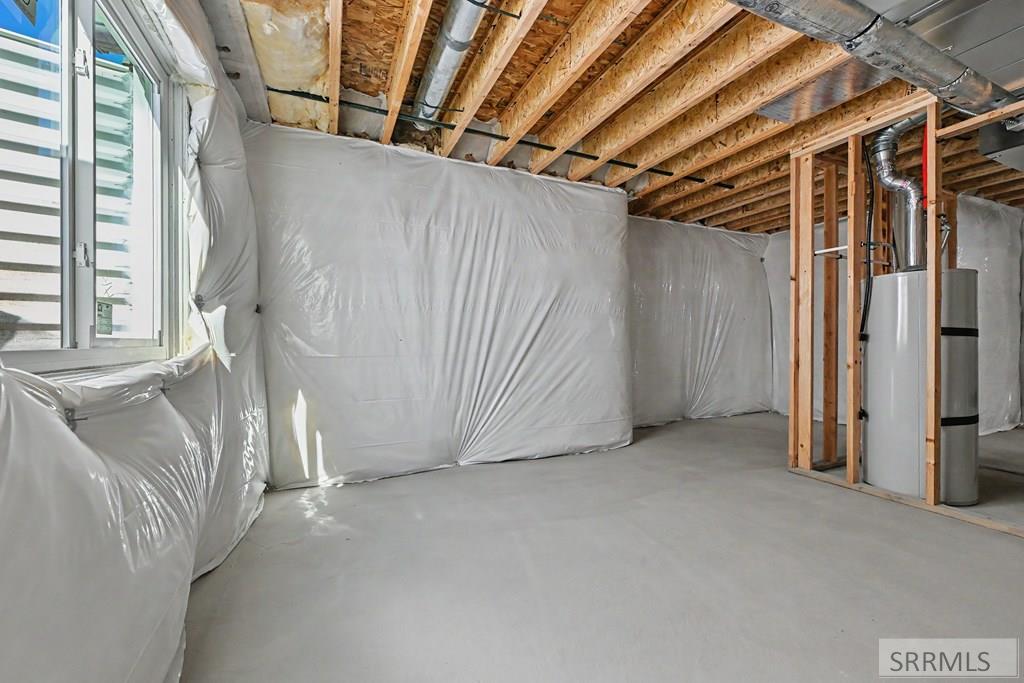 433 Spruce Way Property Photo 13