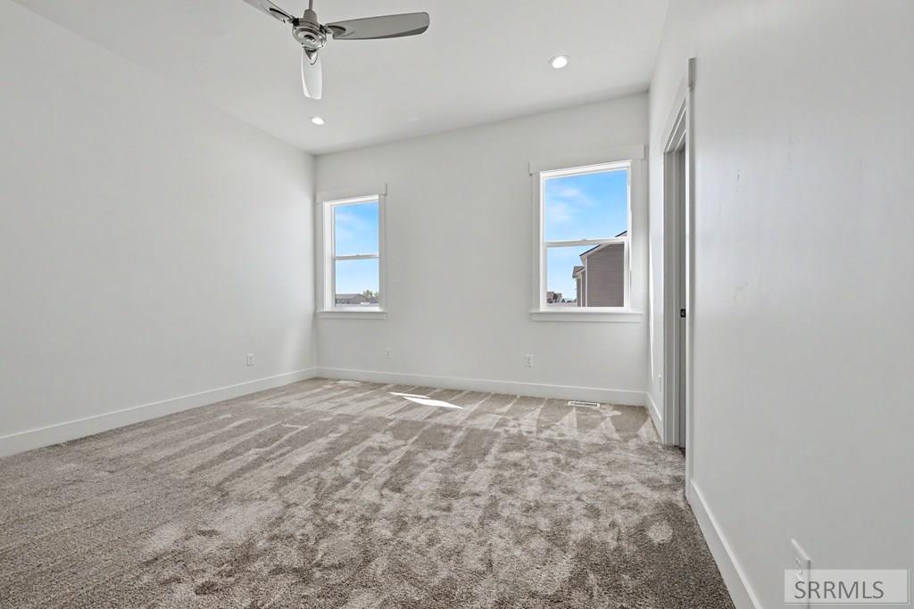 461 Spruce Way Property Photo 4