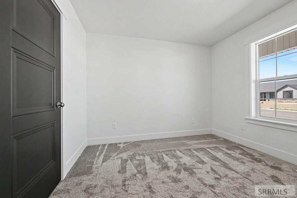 461 Spruce Way Property Photo 8