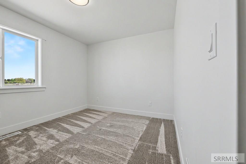 461 Spruce Way Property Photo 9
