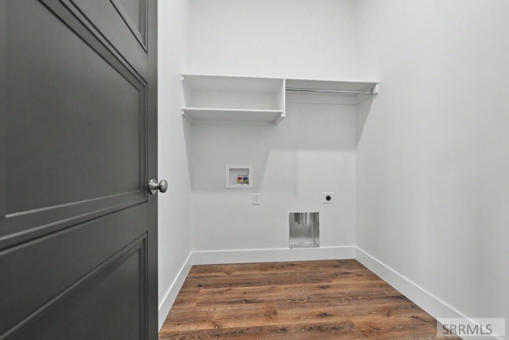 461 Spruce Way Property Photo 12