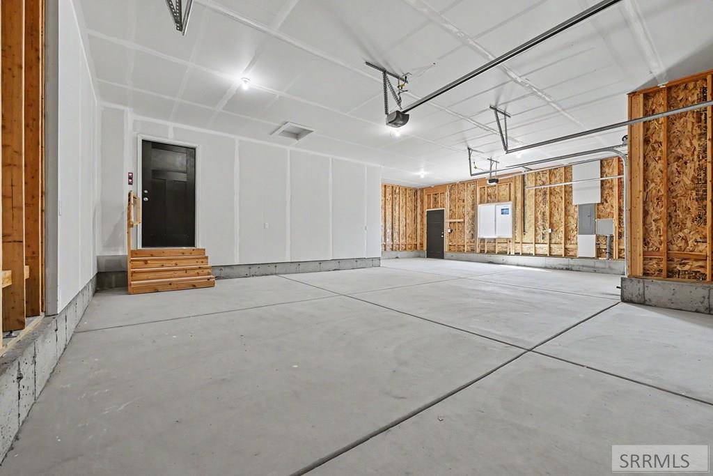 461 Spruce Way Property Photo 15