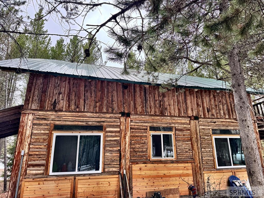 4066 Yale Creek Road Property Photo 6