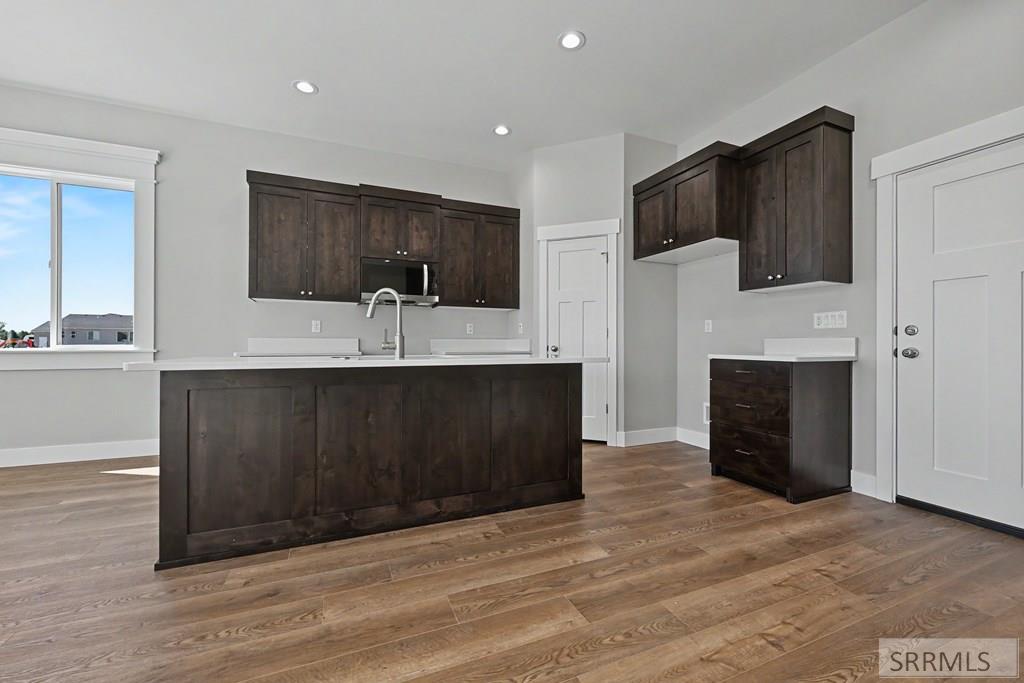 477 Spruce Way Property Photo 3