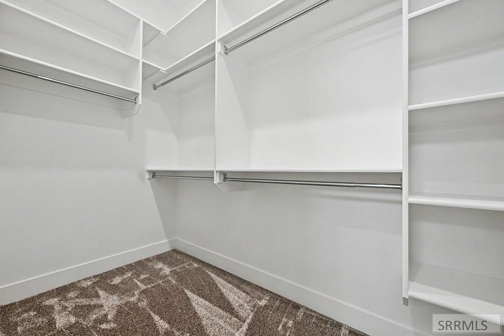 477 Spruce Way Property Photo 7