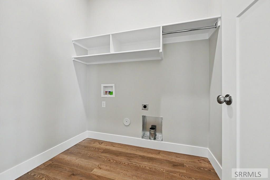 477 Spruce Way Property Photo 11