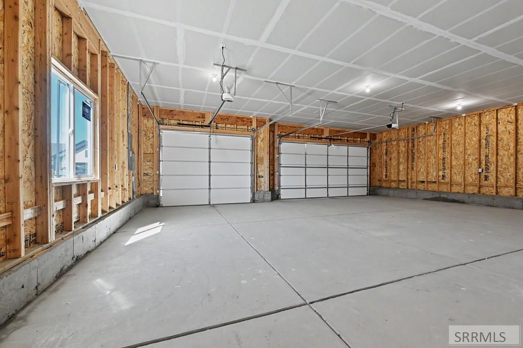 477 Spruce Way Property Photo 15