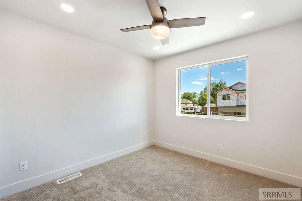 1161 Jasper Loop Property Photo 15
