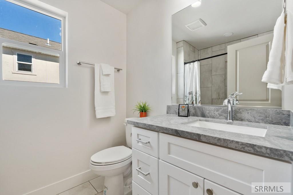 1161 Jasper Loop Property Photo 17