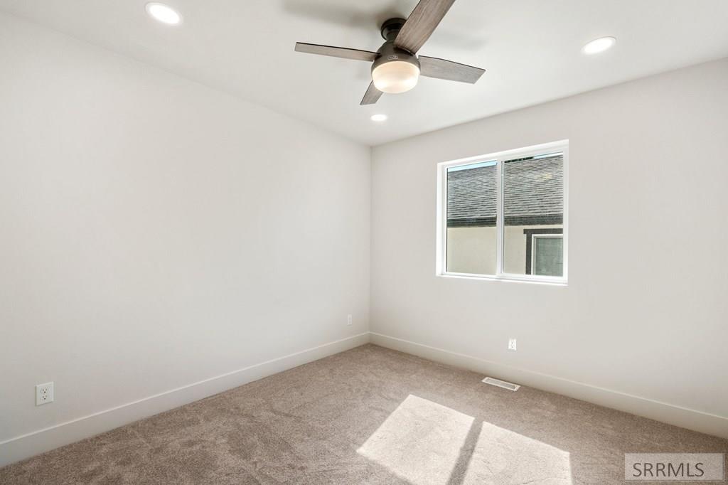 1161 Jasper Loop Property Photo 19