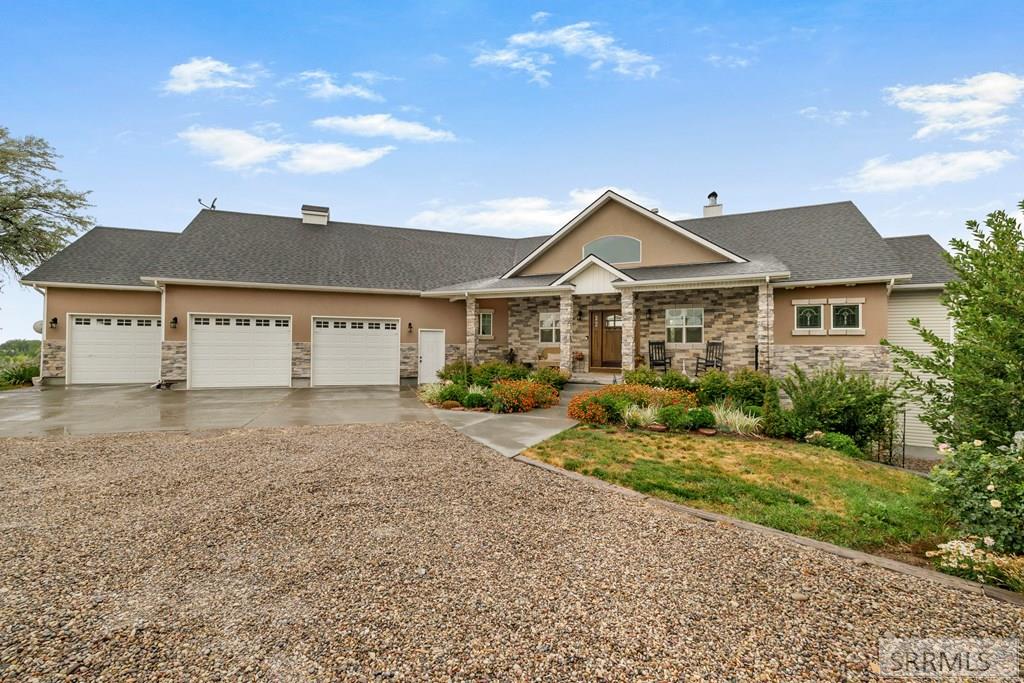 1190 N 1325 E Property Photo 2