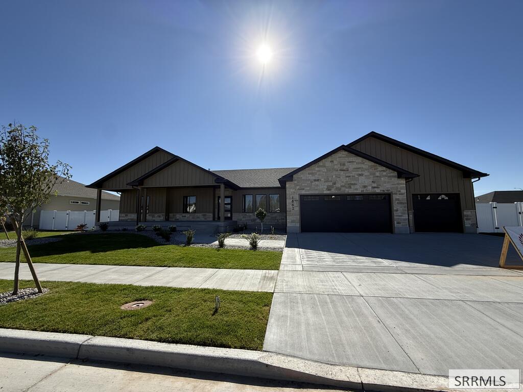 1662 Sandbar Street Property Photo 1