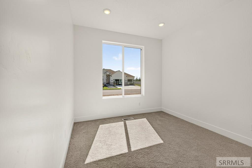 440 Sage Lakes Blvd Property Photo 17