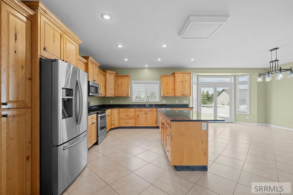 11 N 3202 E Property Photo 8