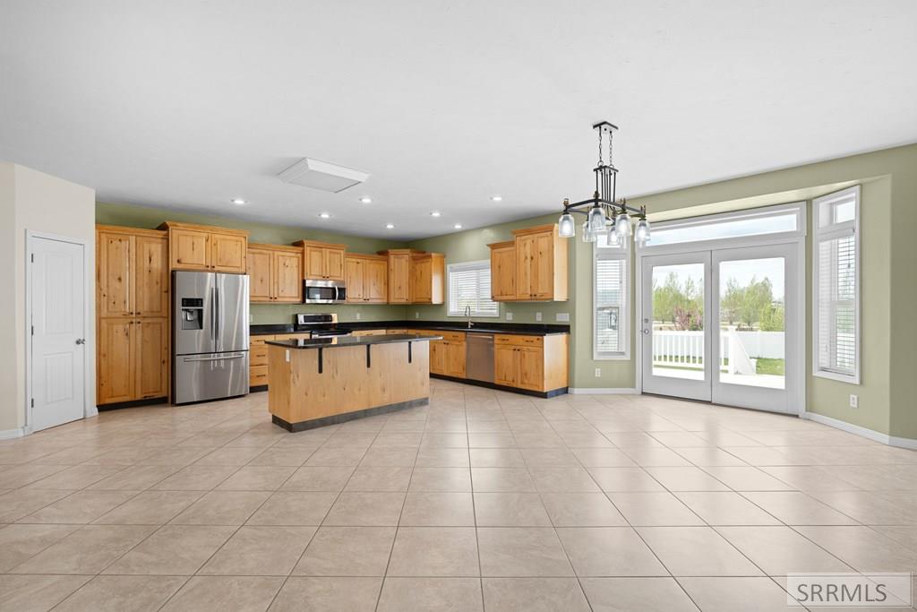 11 N 3202 E Property Photo 9