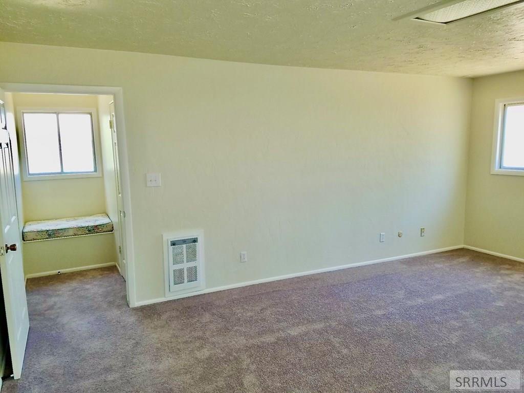 388 N 3500 E Property Photo 24