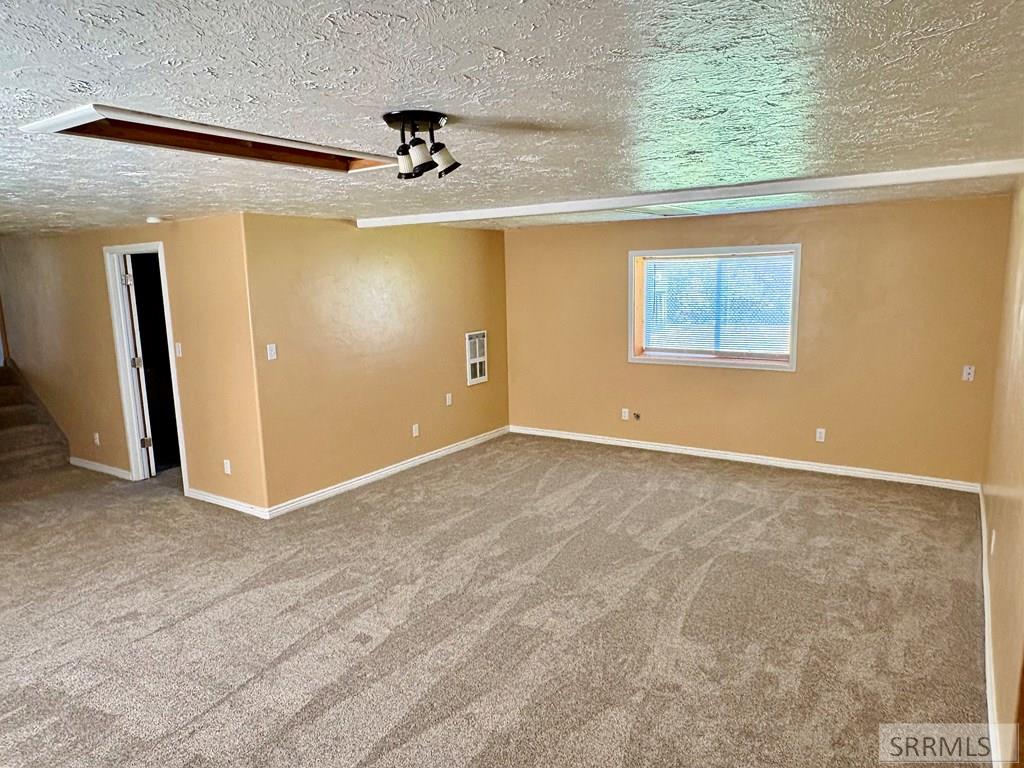 388 N 3500 E Property Photo 34